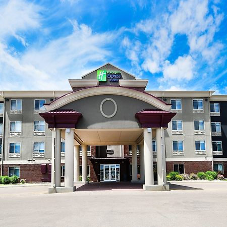 Holiday Inn Express Hotel & Suites Grand Forks, An Ihg Hotel Екстериор снимка