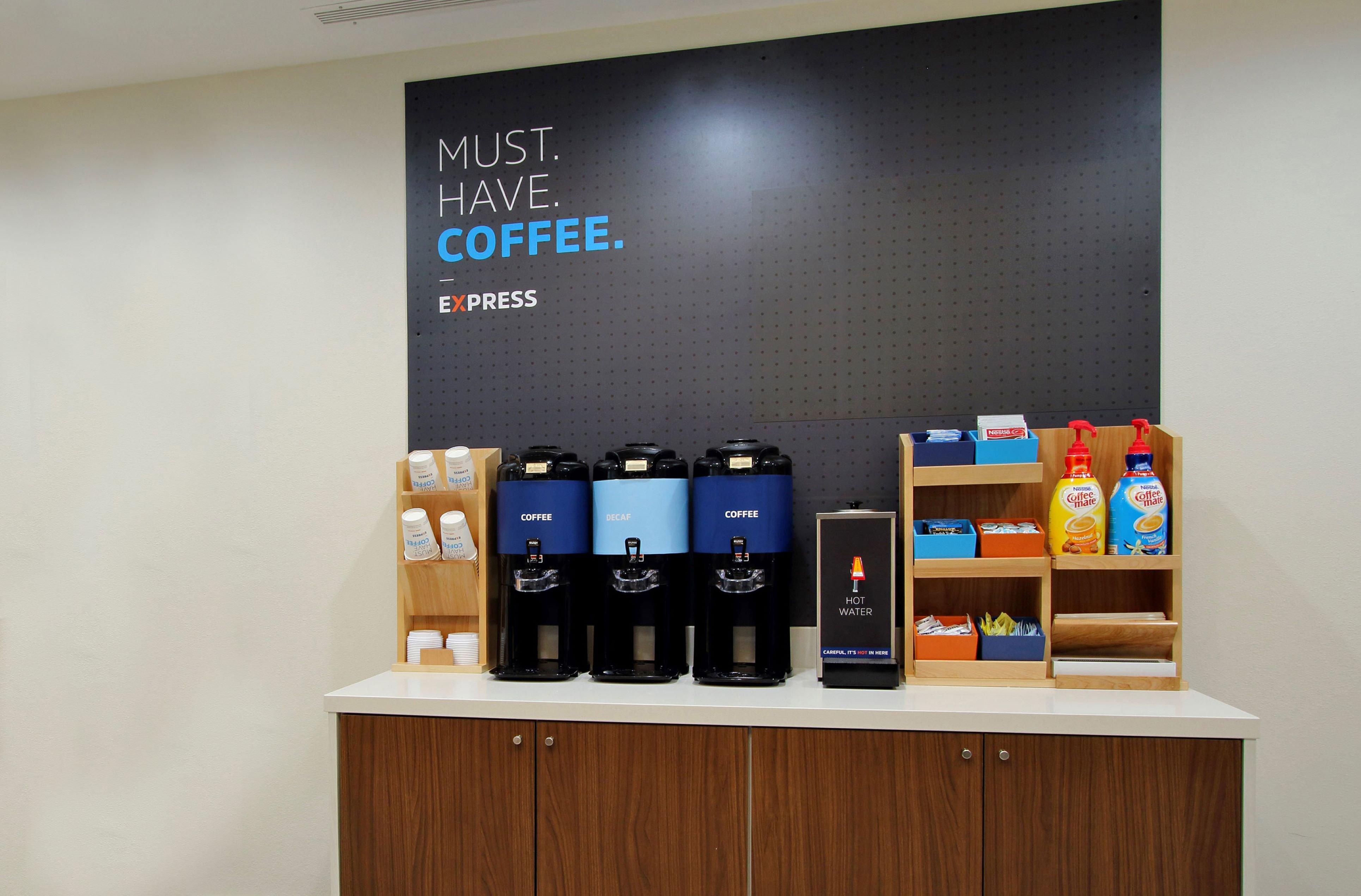Holiday Inn Express Hotel & Suites Grand Forks By Ihg Екстериор снимка